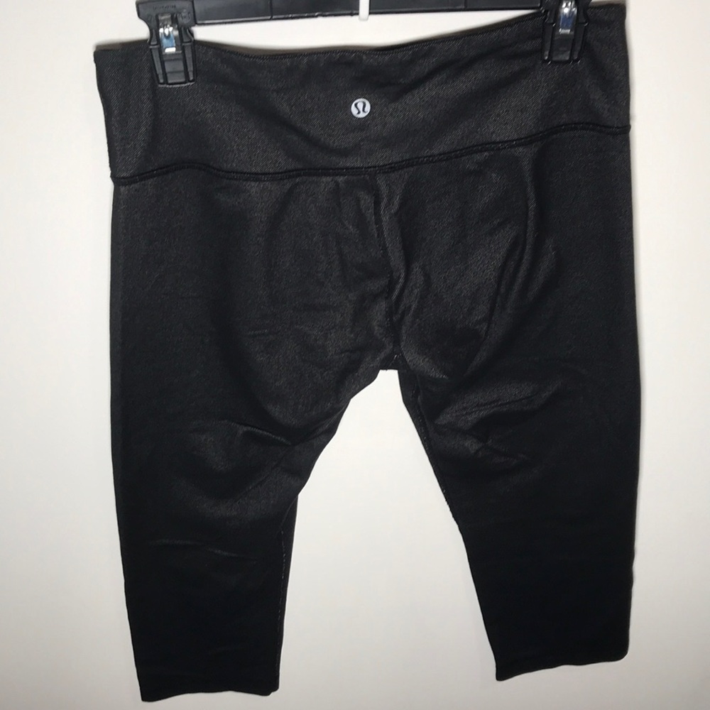 Lululemon Wunder Under Cropped Leggings